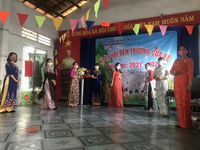 MN Họa Mi-Ngày Hội đến trường mùa Covid-19