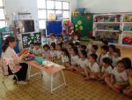 CÁC CHÁU XEM NGHỆ NHÂN BIỂU DIỄN "NẶN TÒ HE"- NGÀY 15/03/2018