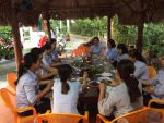 Tổ chức họp mặt thân mật
